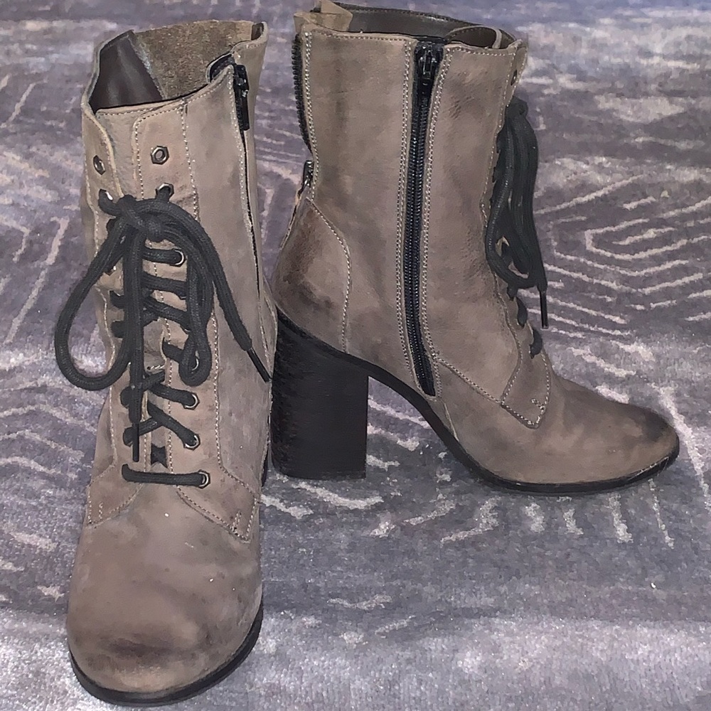 Distressed Soft Leather Mid Calf Heeled Boots SZ 6